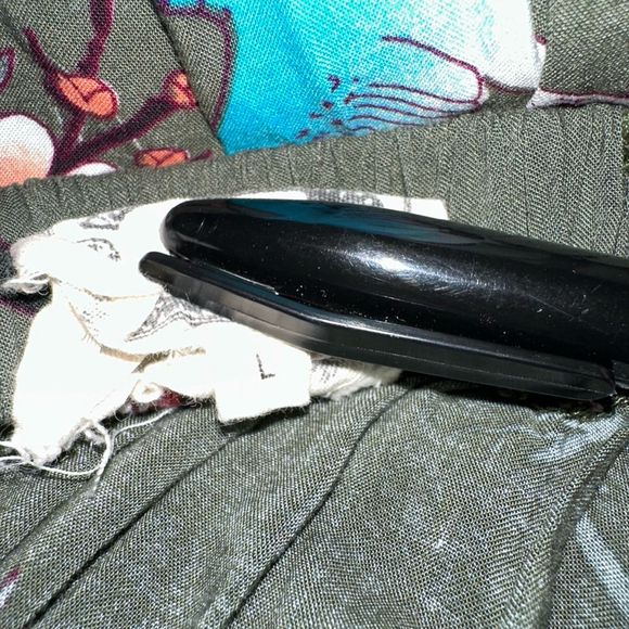 Women's JAASE Shorts Romper Size L Green Floral missing belt - Picture 7 of 10